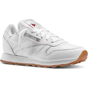 ⭐️Reebok Classics running shoes⭐️